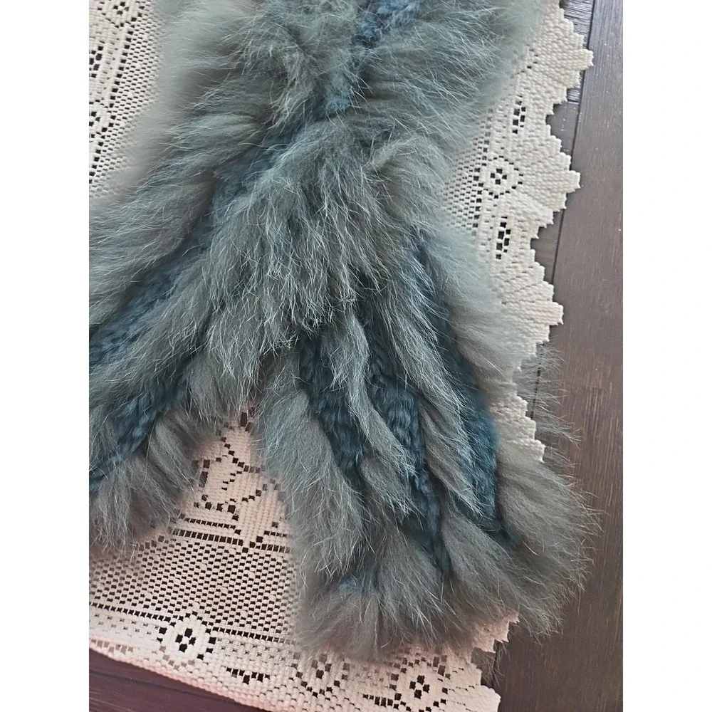 Alice +‎ Olivia Green Dyed Genuine Artic Fox Fur Scarf 56
